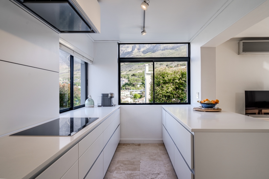 3 Bedroom Property for Sale in Higgovale Western Cape